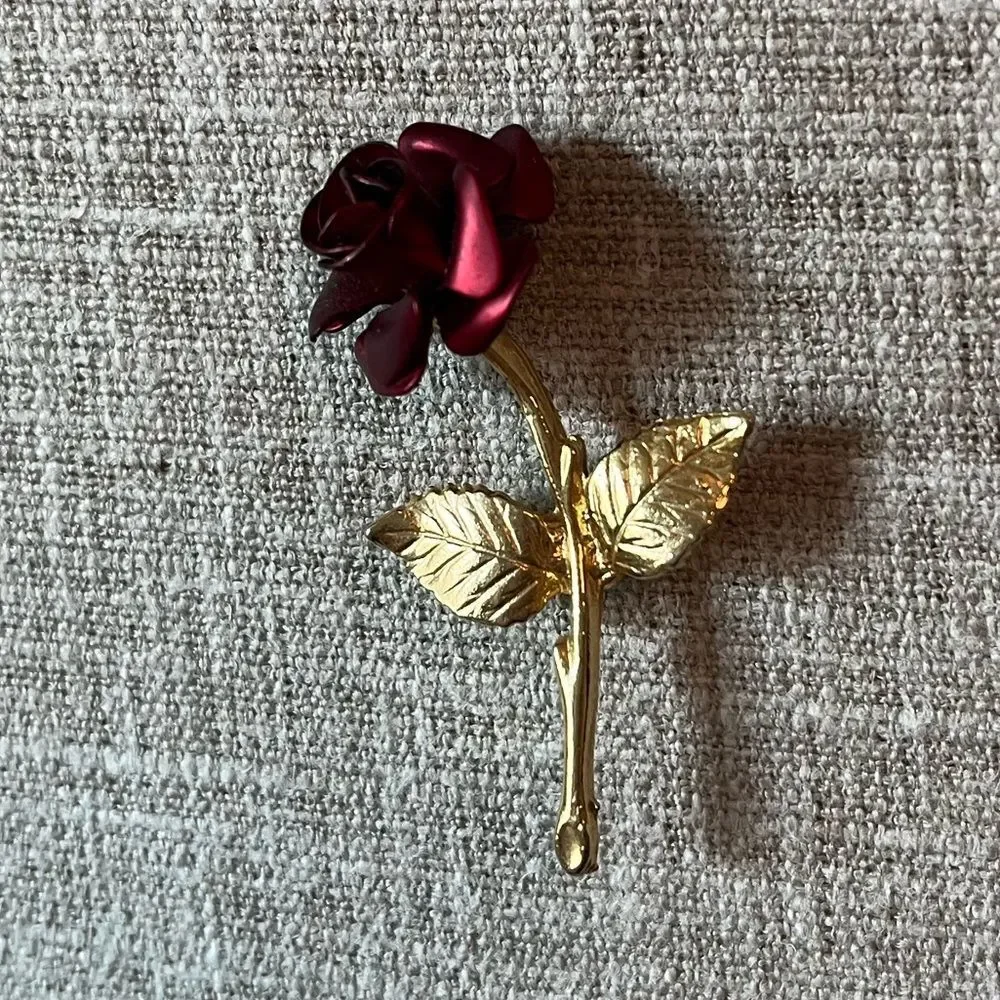 Vintage crimson rose brooch pin gold tone